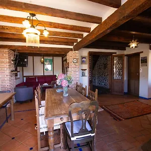 Homestay Cortijo Arbolitos, Casa Compartida, Guejar Sierra